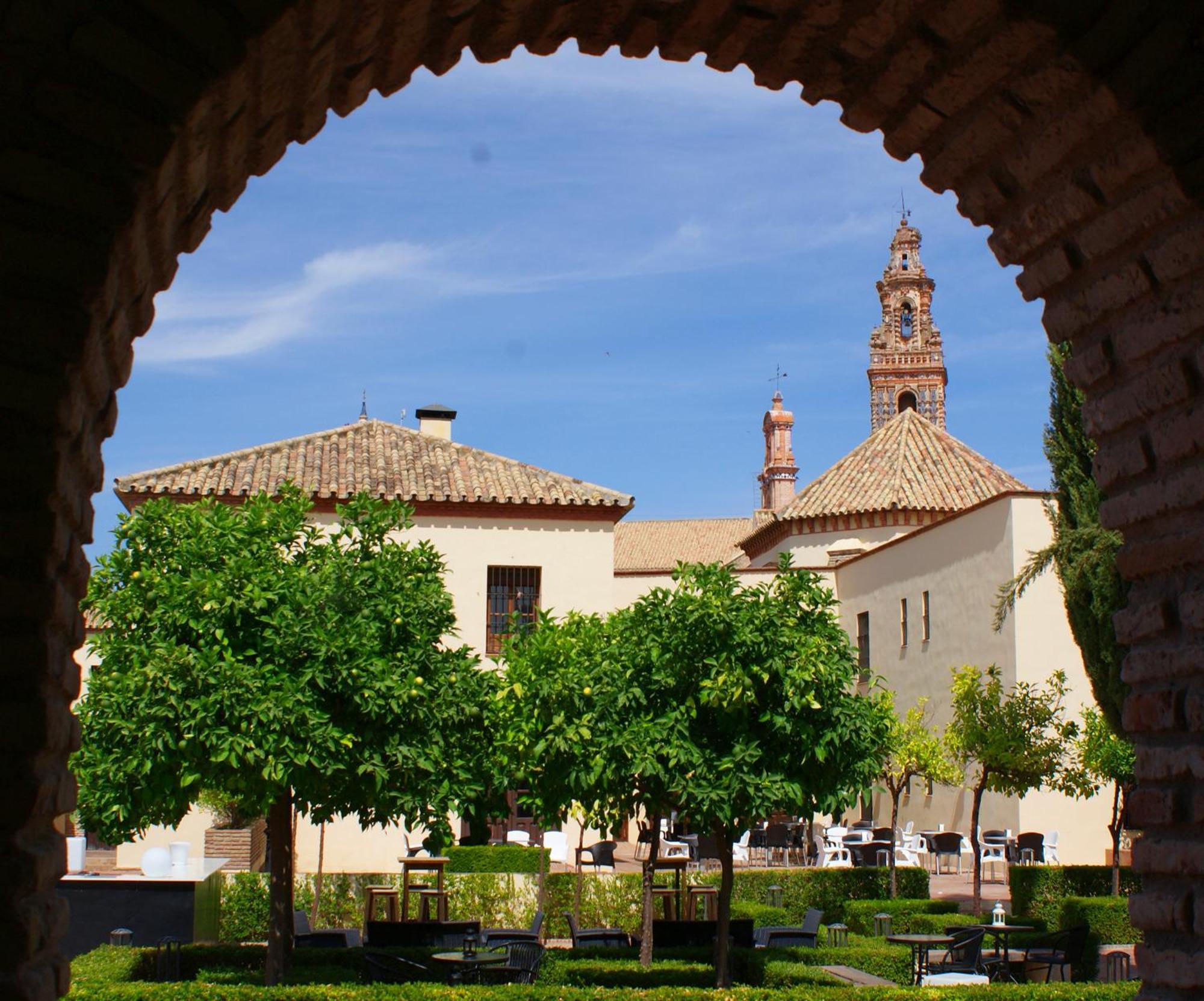 Hospederia Convento De Santa Clara Hotel Palma del Río Buitenkant foto