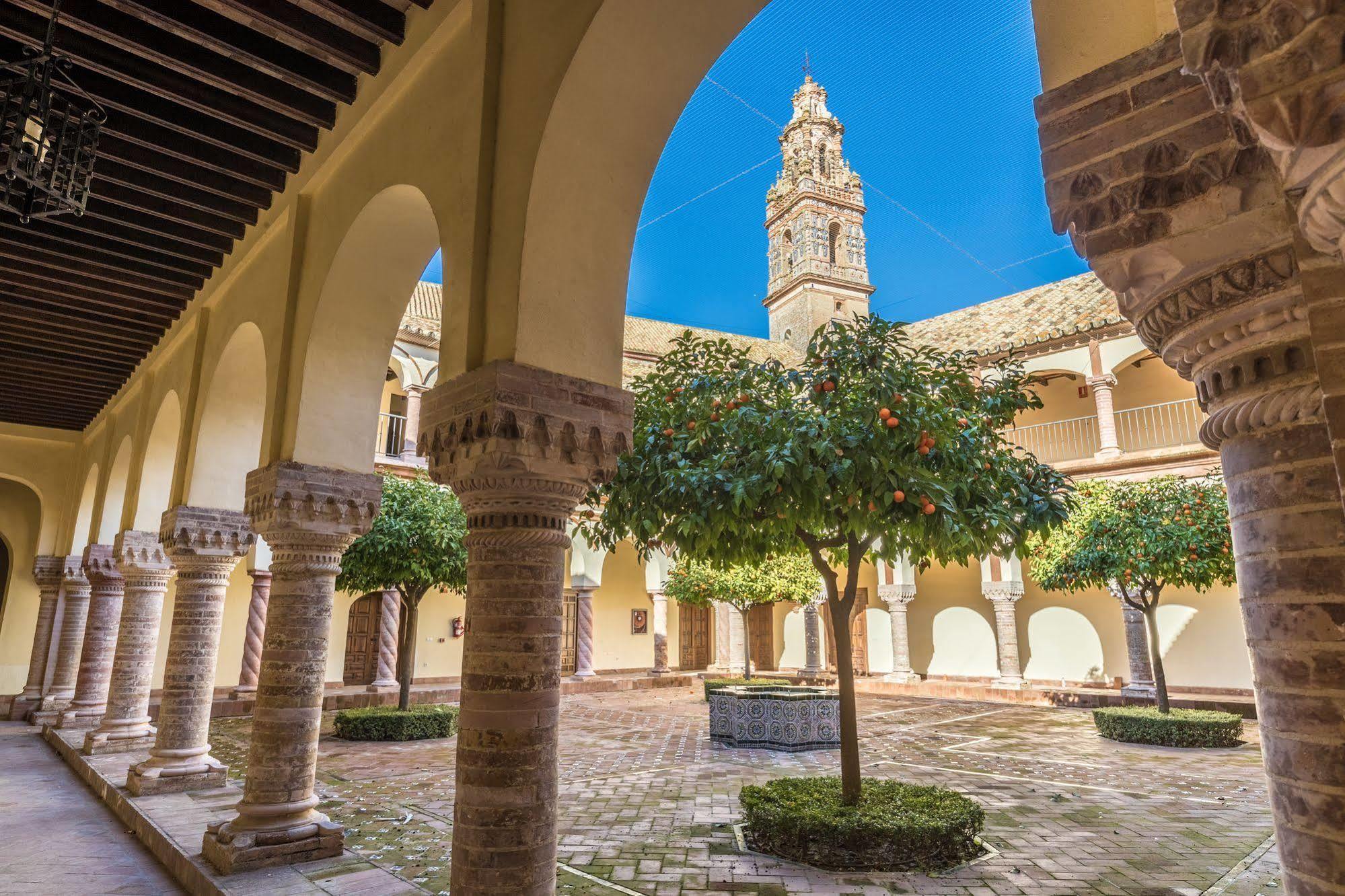 Hospederia Convento De Santa Clara Hotel Palma del Río Buitenkant foto