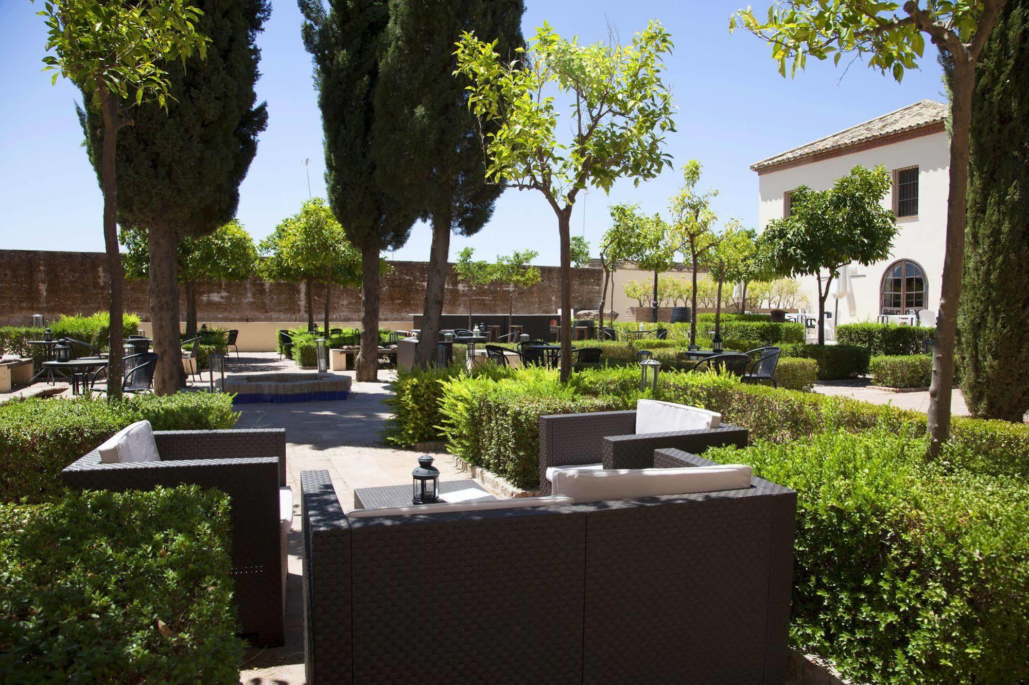 Hospederia Convento De Santa Clara Hotel Palma del Río Buitenkant foto