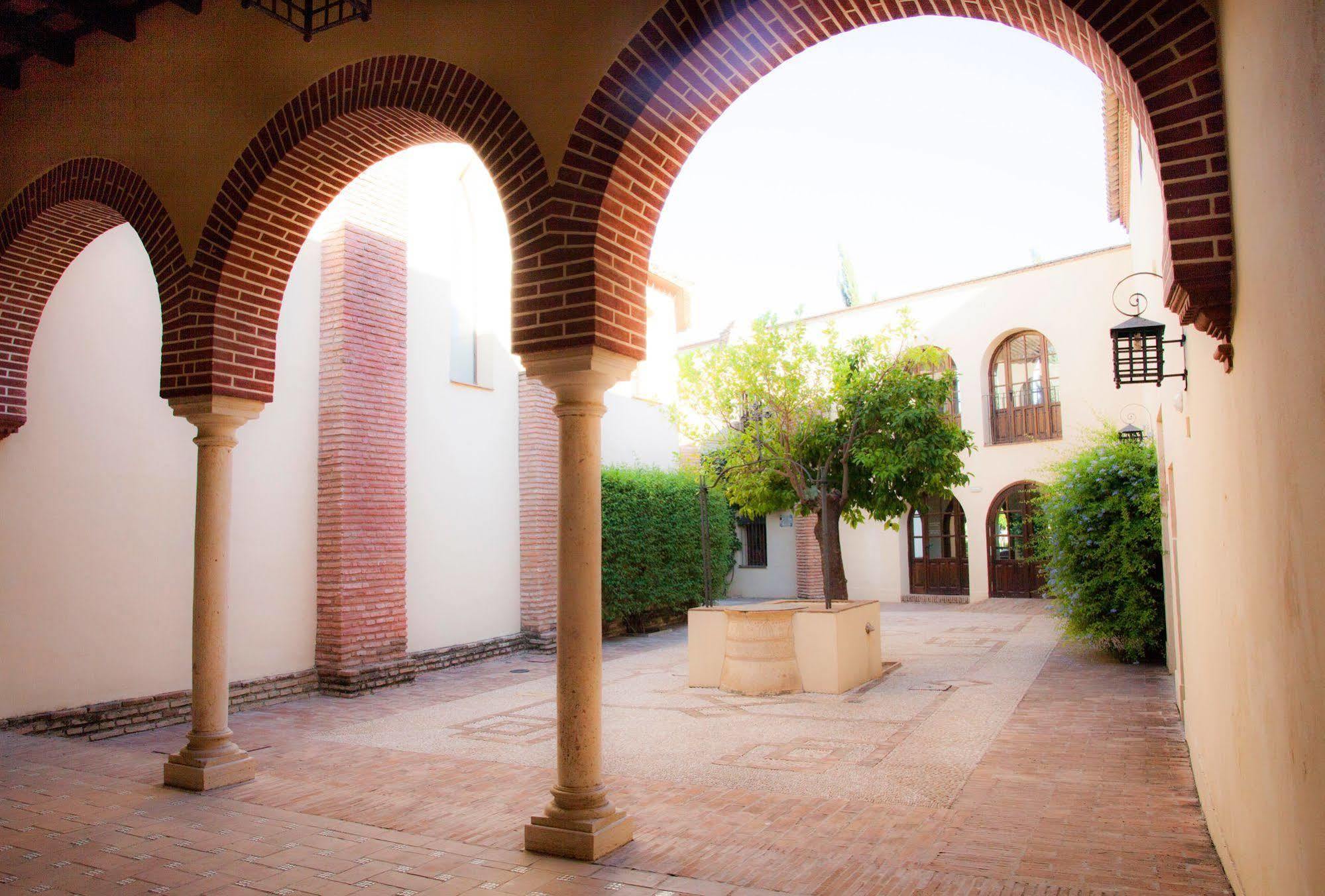 Hospederia Convento De Santa Clara Hotel Palma del Río Buitenkant foto