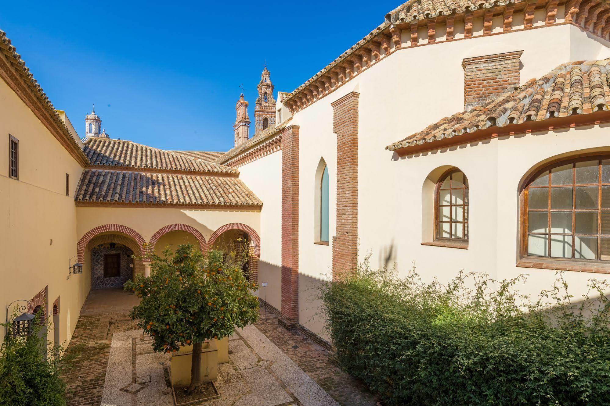 Hospederia Convento De Santa Clara Hotel Palma del Río Buitenkant foto